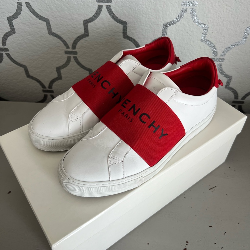 Givenchy Urban Street Sneakers
